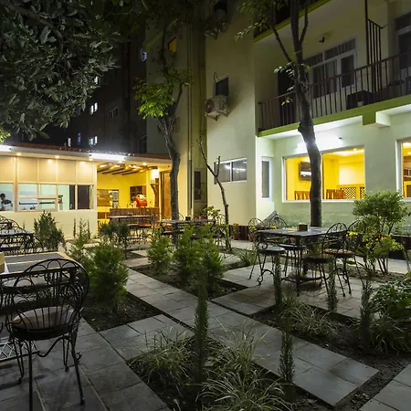Hotel Sapana Garden